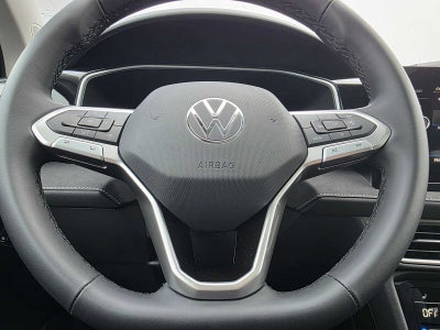 2027 Volkswagen Taos SE Black 4MOTION
