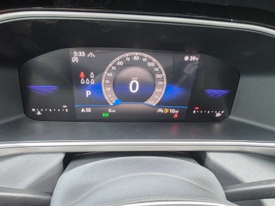 2027 Volkswagen Taos SE Black 4MOTION