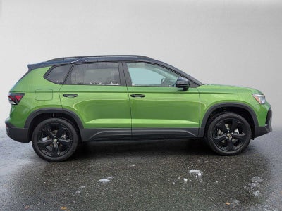 2027 Volkswagen Taos SE BLACK