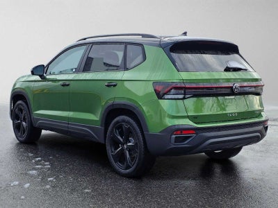 2027 Volkswagen Taos SE BLACK