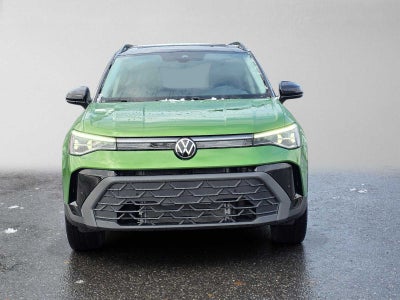 2027 Volkswagen Taos SE BLACK