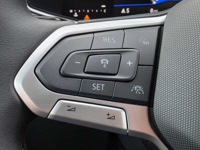 2027 Volkswagen Taos SE BLACK