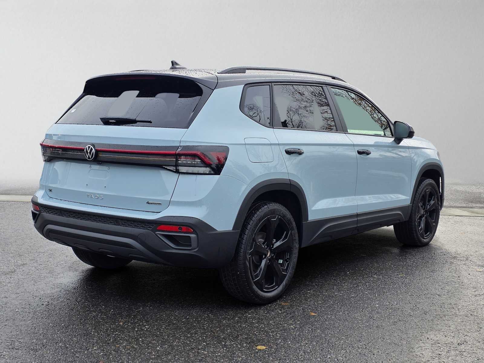 2027 Volkswagen Taos SE BLACK