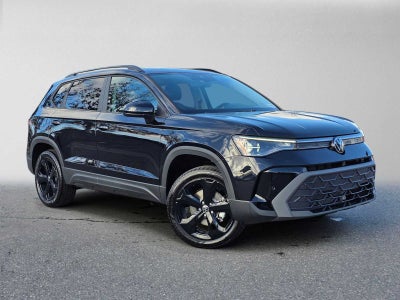 2027 Volkswagen Taos SE Black 4MOTION