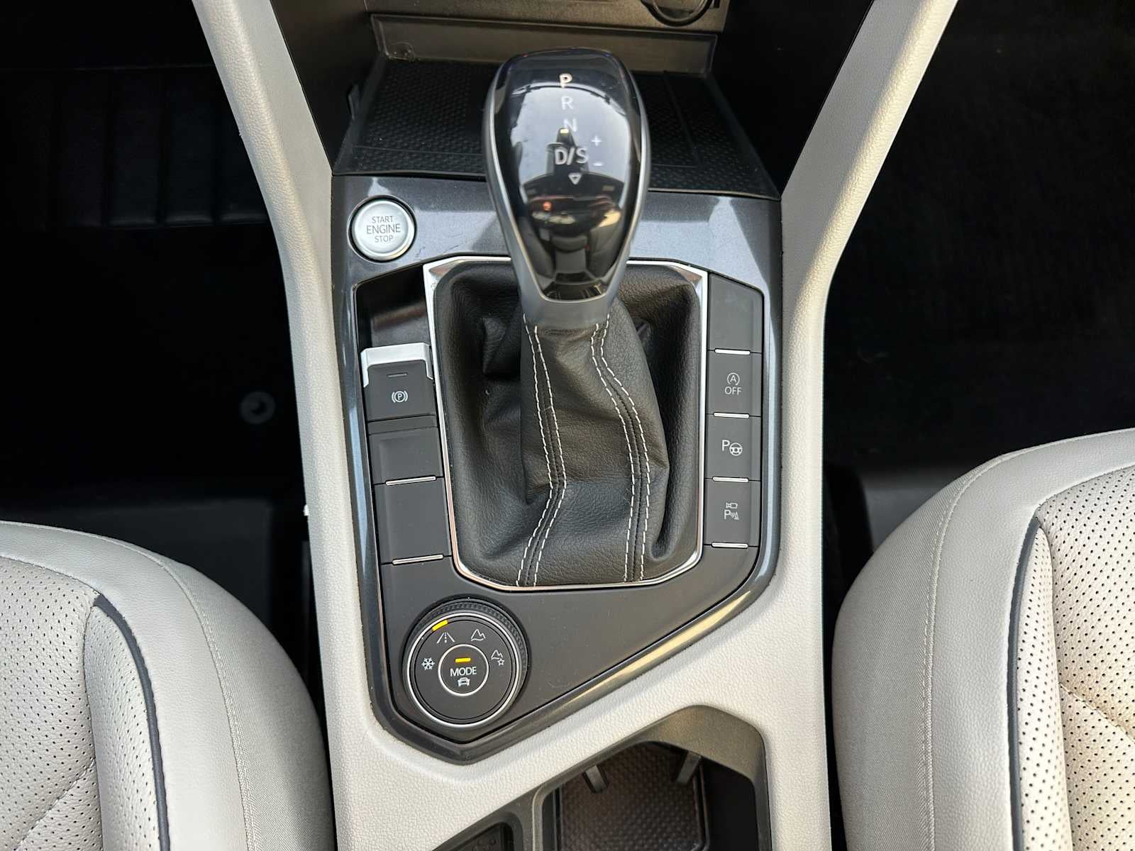 2022 Volkswagen Tiguan SEL R-Line