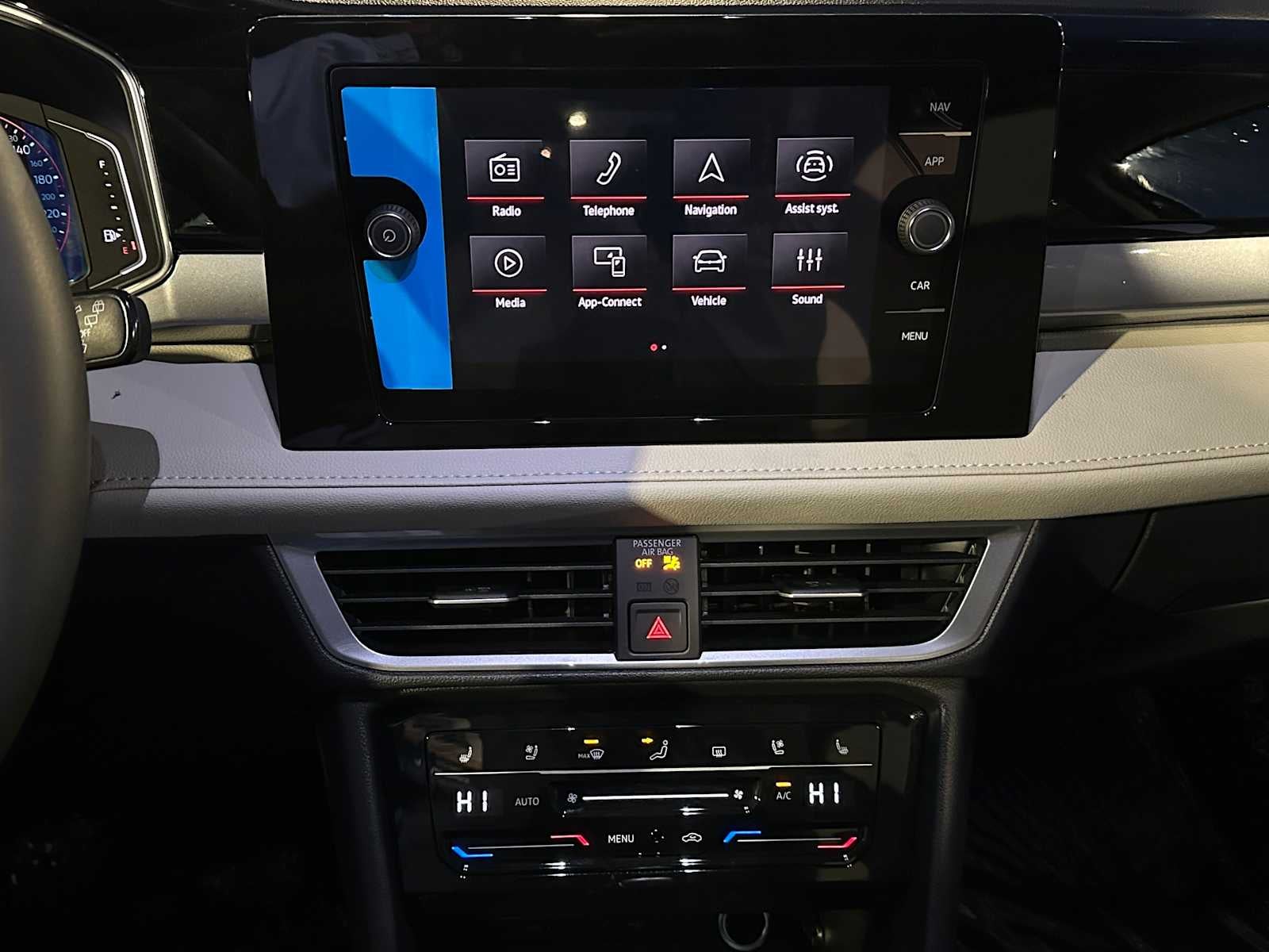 2026 Volkswagen Taos 1.5T SEL