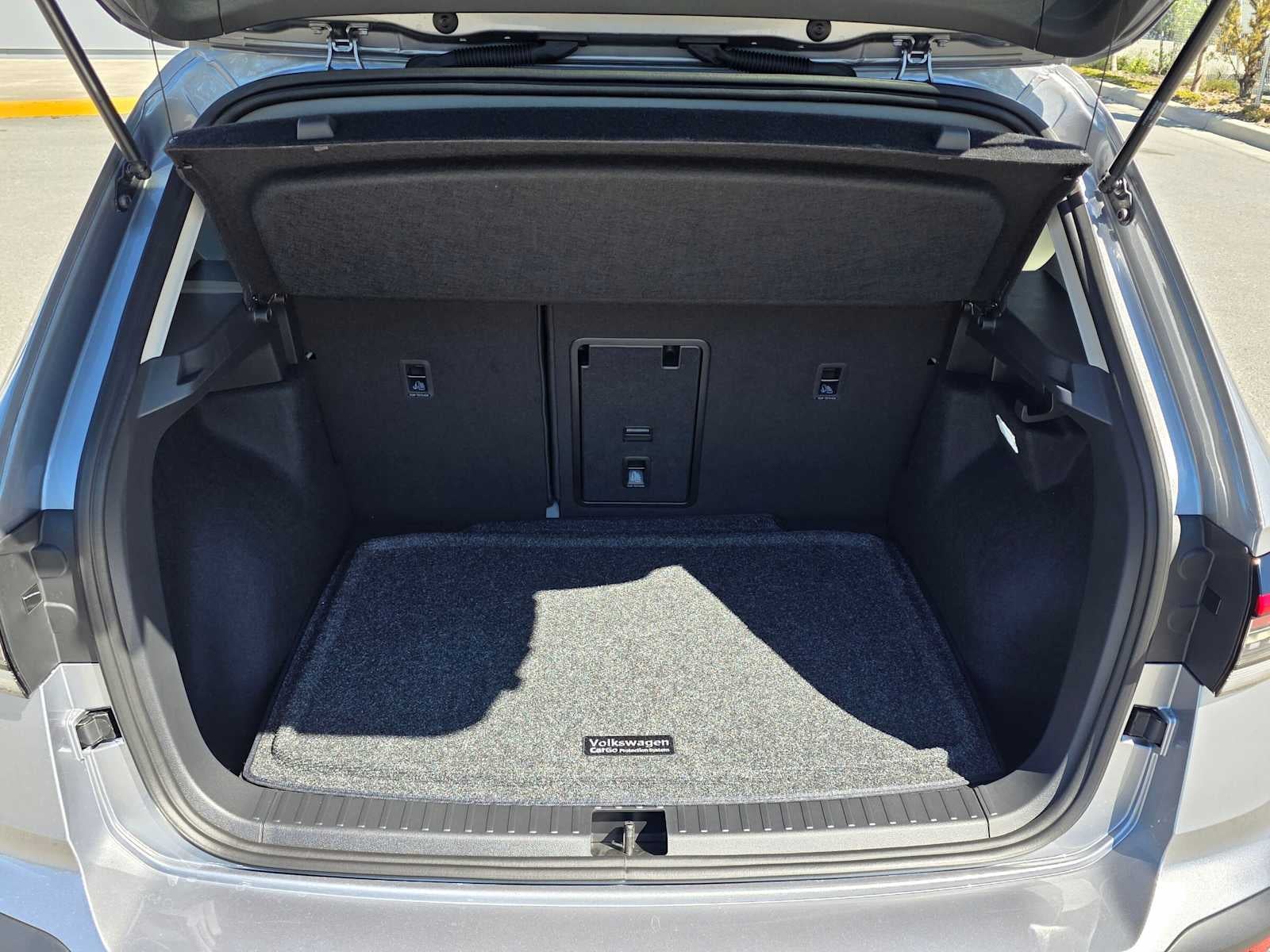 2026 Volkswagen Taos SEL 4MOTION