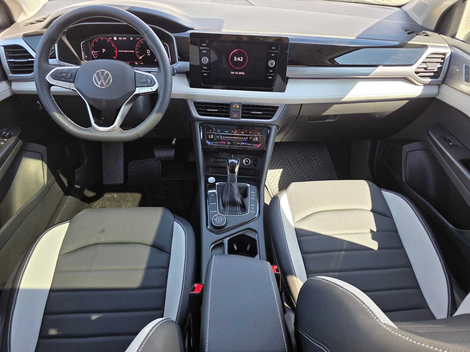 2026 Volkswagen Taos SEL 4MOTION