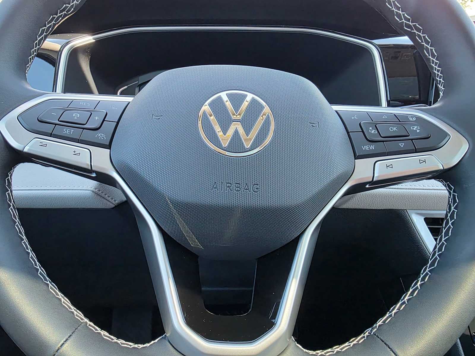 2026 Volkswagen Taos SEL 4MOTION