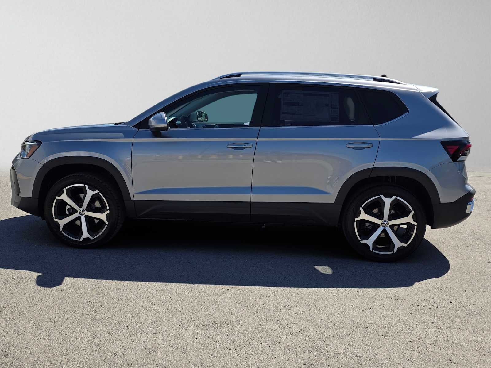 2026 Volkswagen Taos SEL 4MOTION