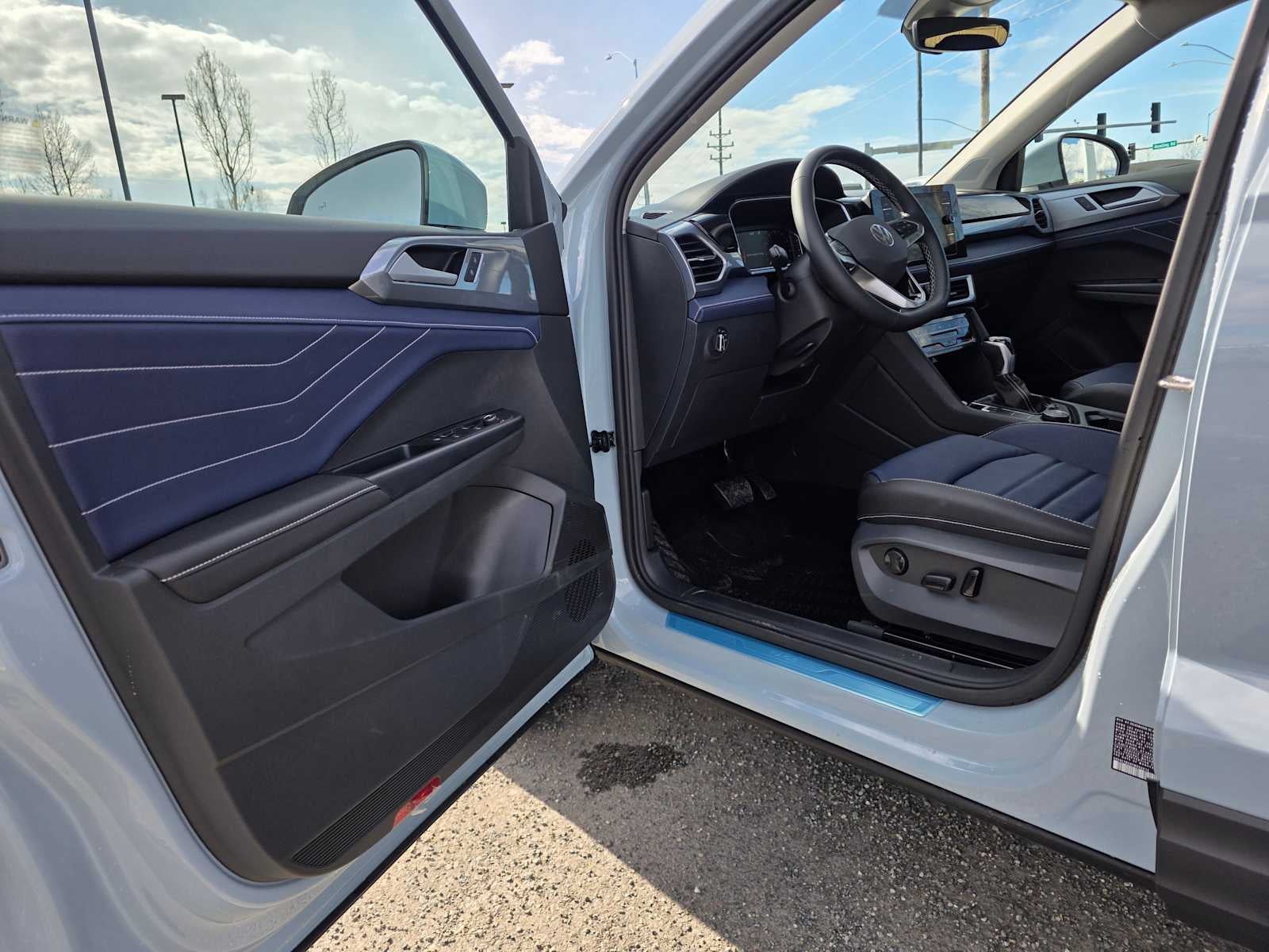 2026 Volkswagen Taos 1.5T SEL