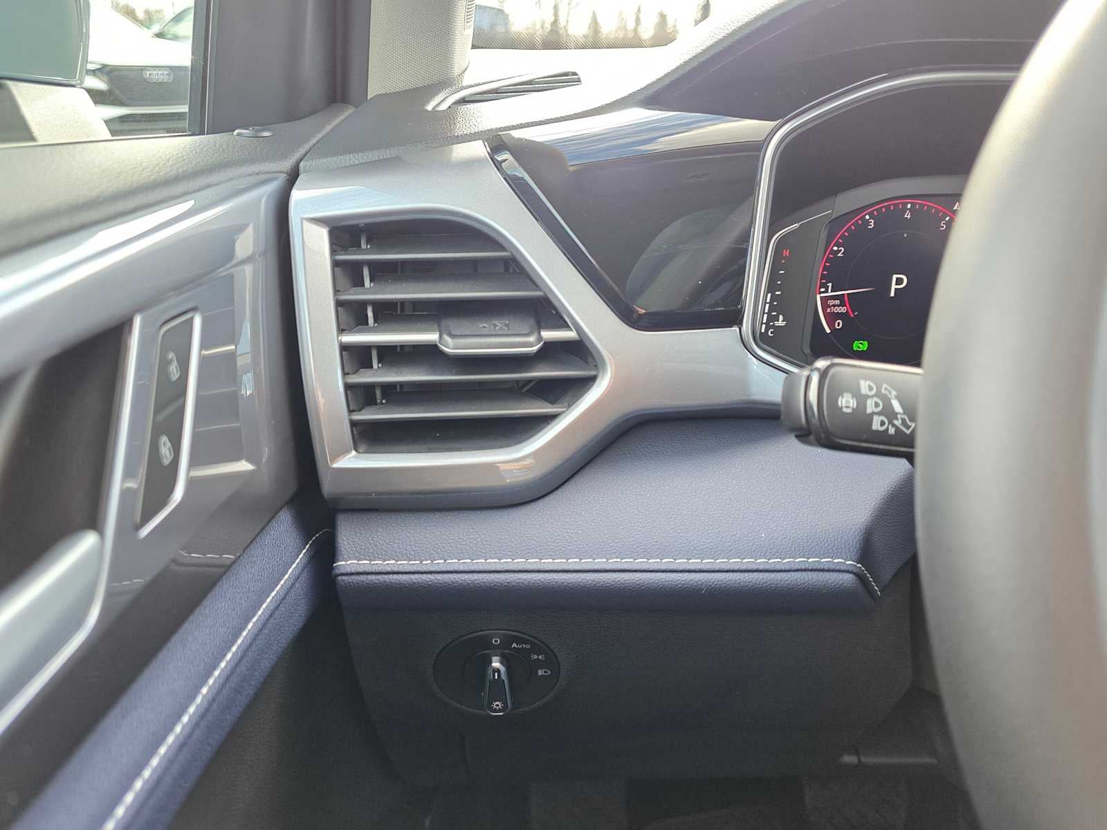 2026 Volkswagen Taos 1.5T SEL