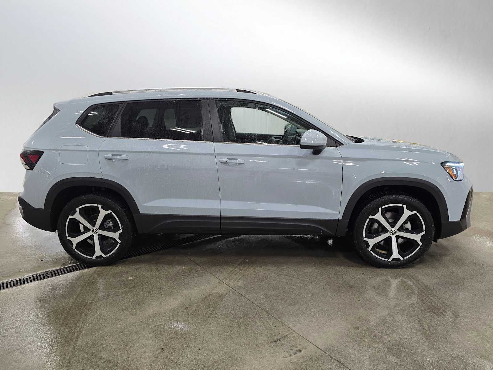 2026 Volkswagen Taos 1.5T SEL