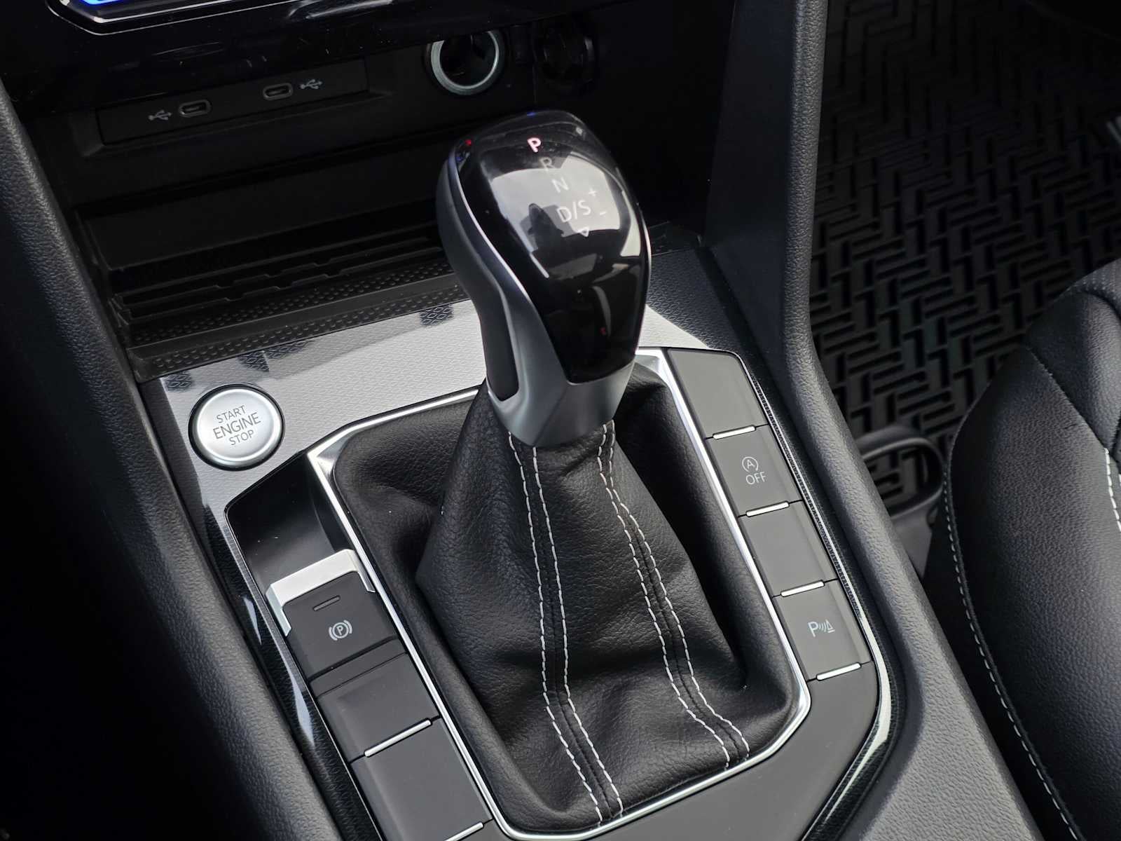 2027 Volkswagen Taos SEL