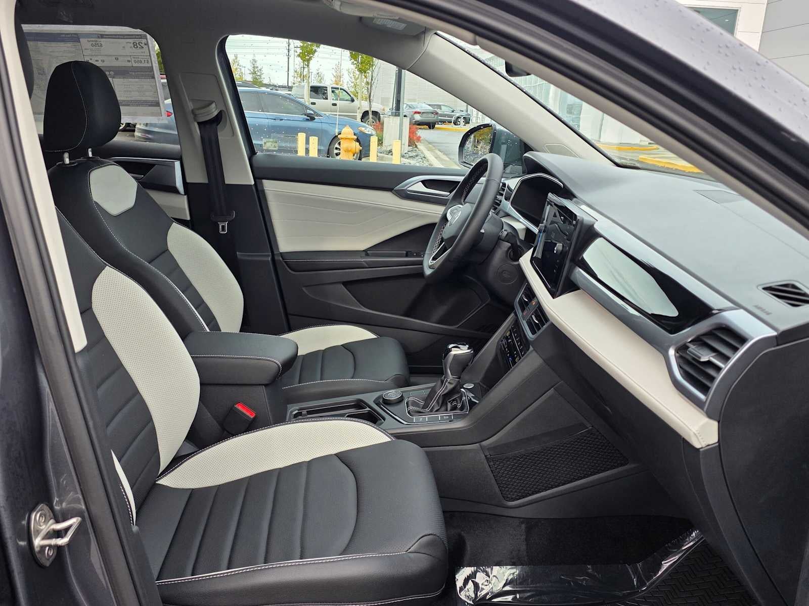 2027 Volkswagen Taos SEL