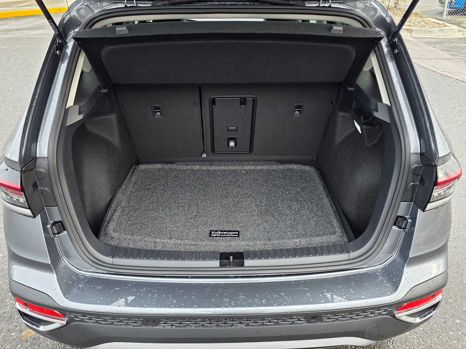 2027 Volkswagen Taos SEL