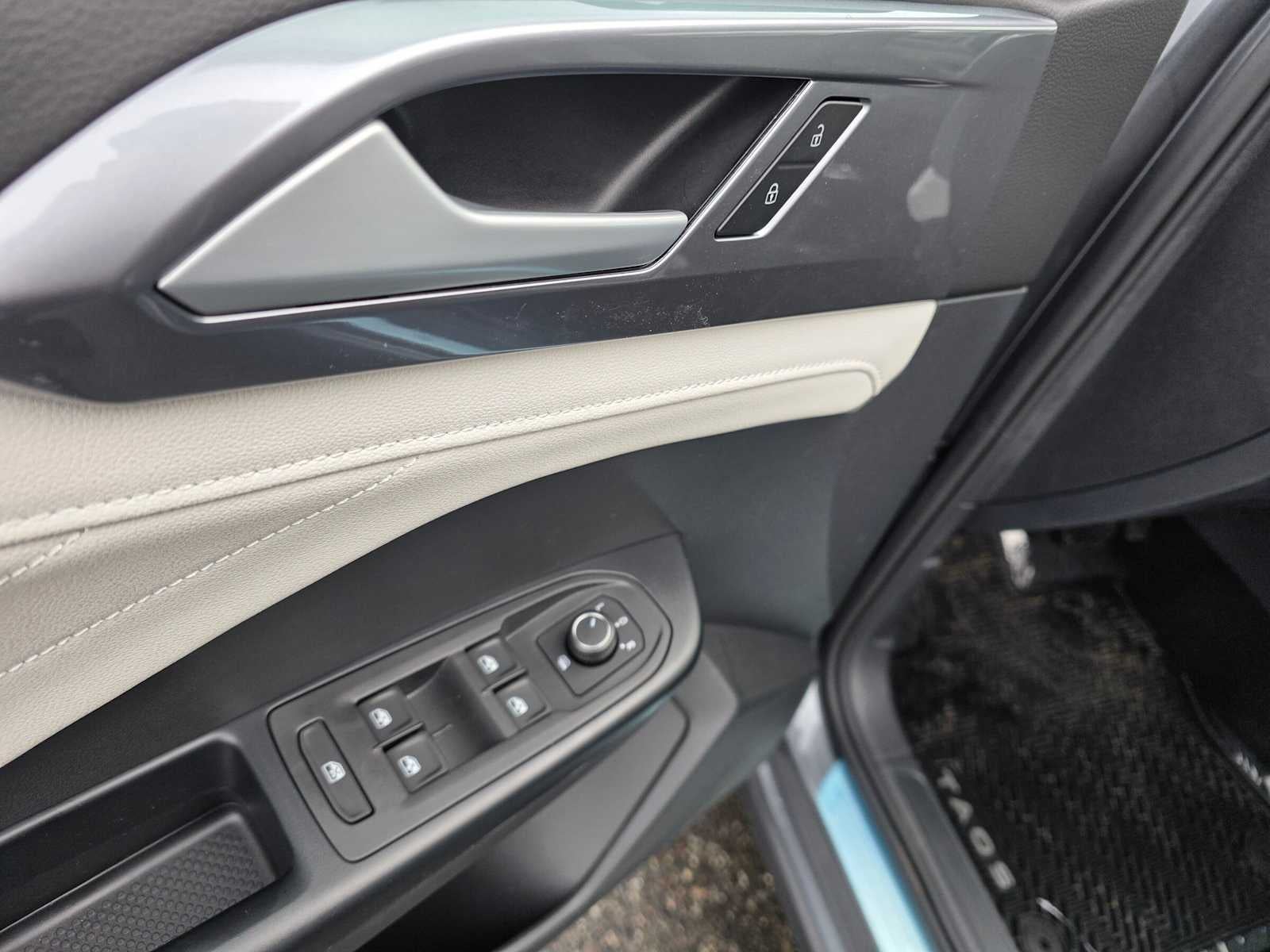 2027 Volkswagen Taos SEL