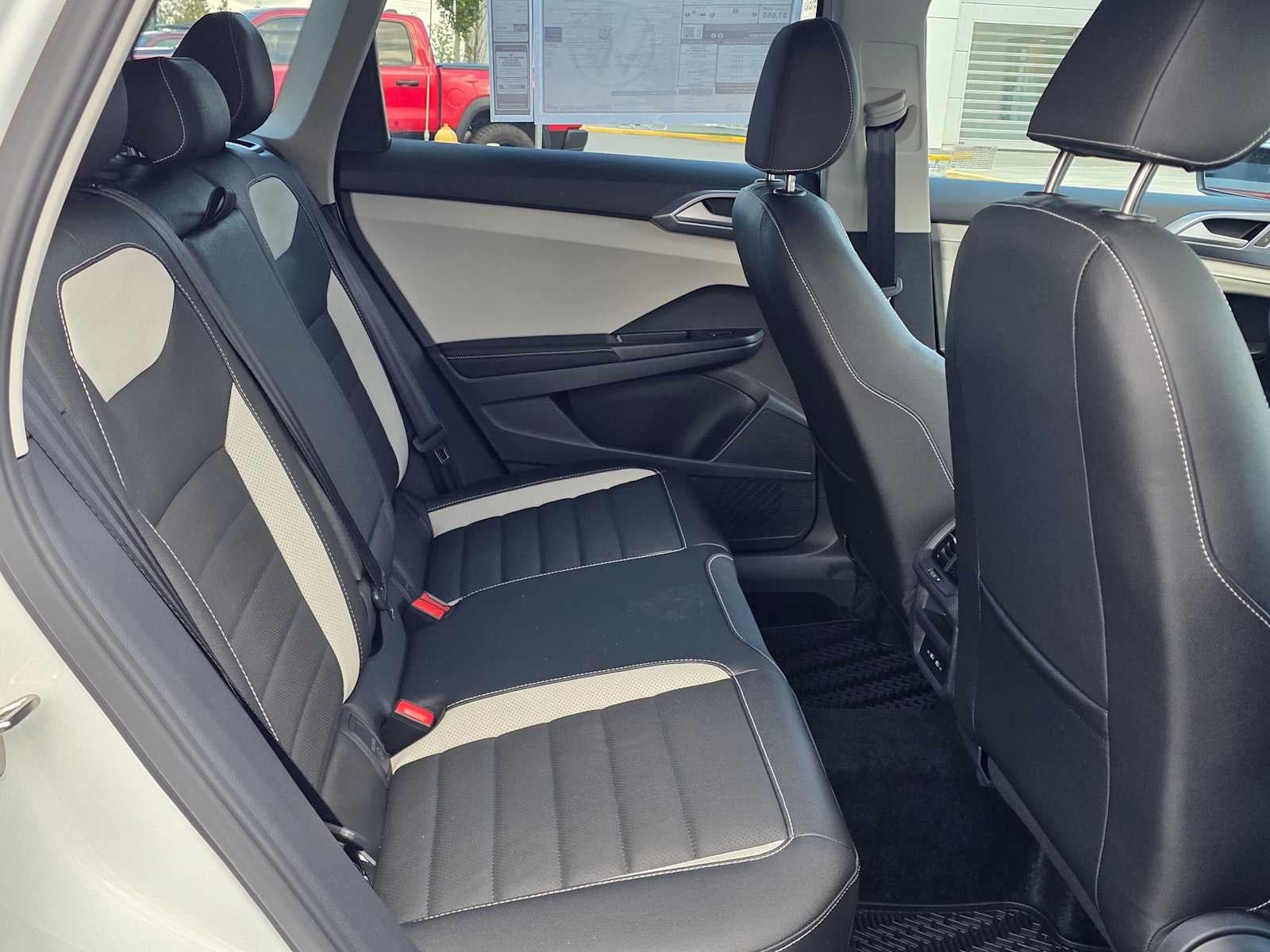 2027 Volkswagen Taos 1.5T SEL