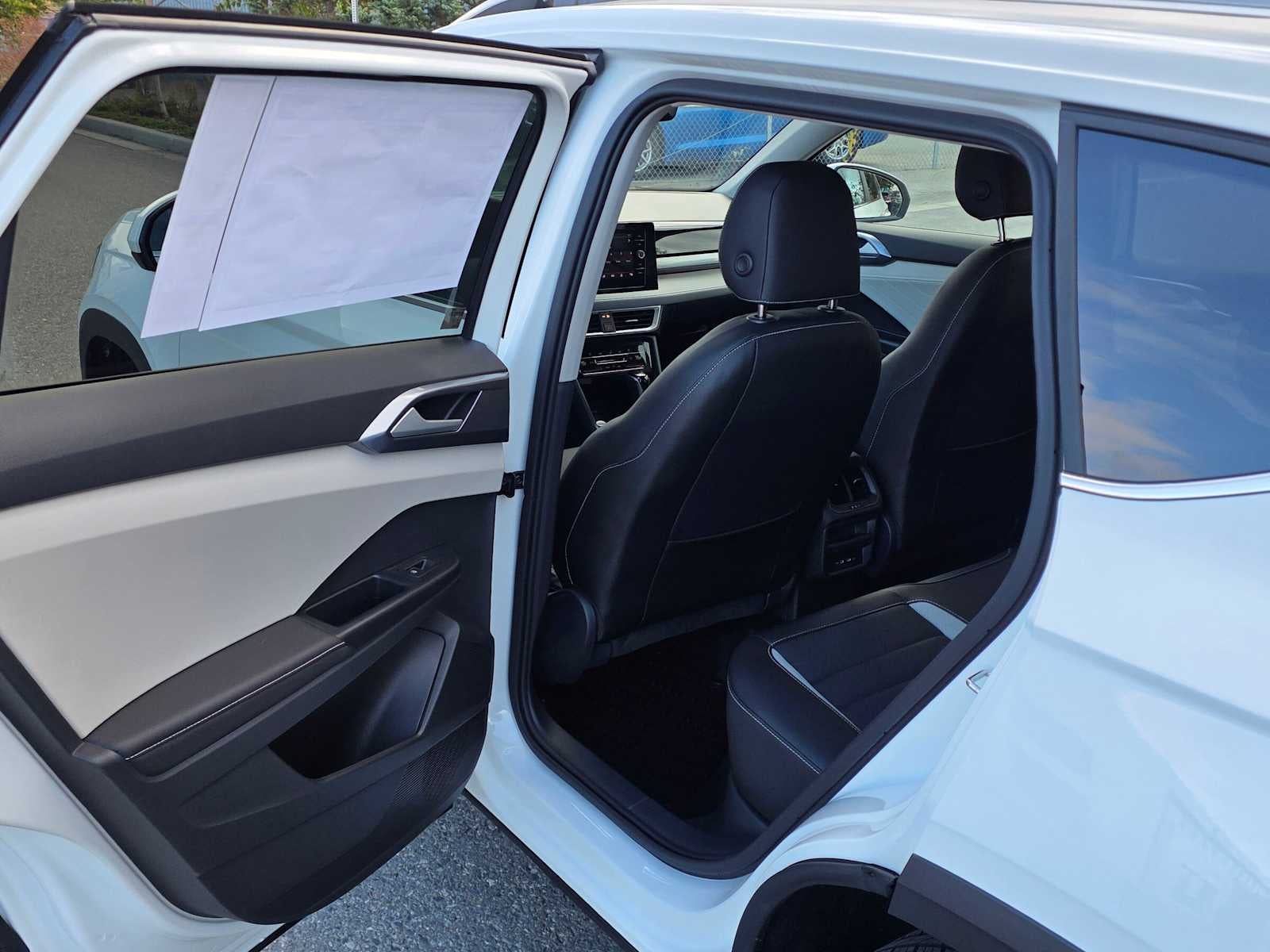 2027 Volkswagen Taos 1.5T SEL