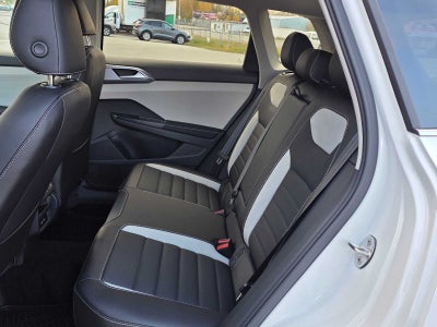 2027 Volkswagen Taos 1.5T SEL