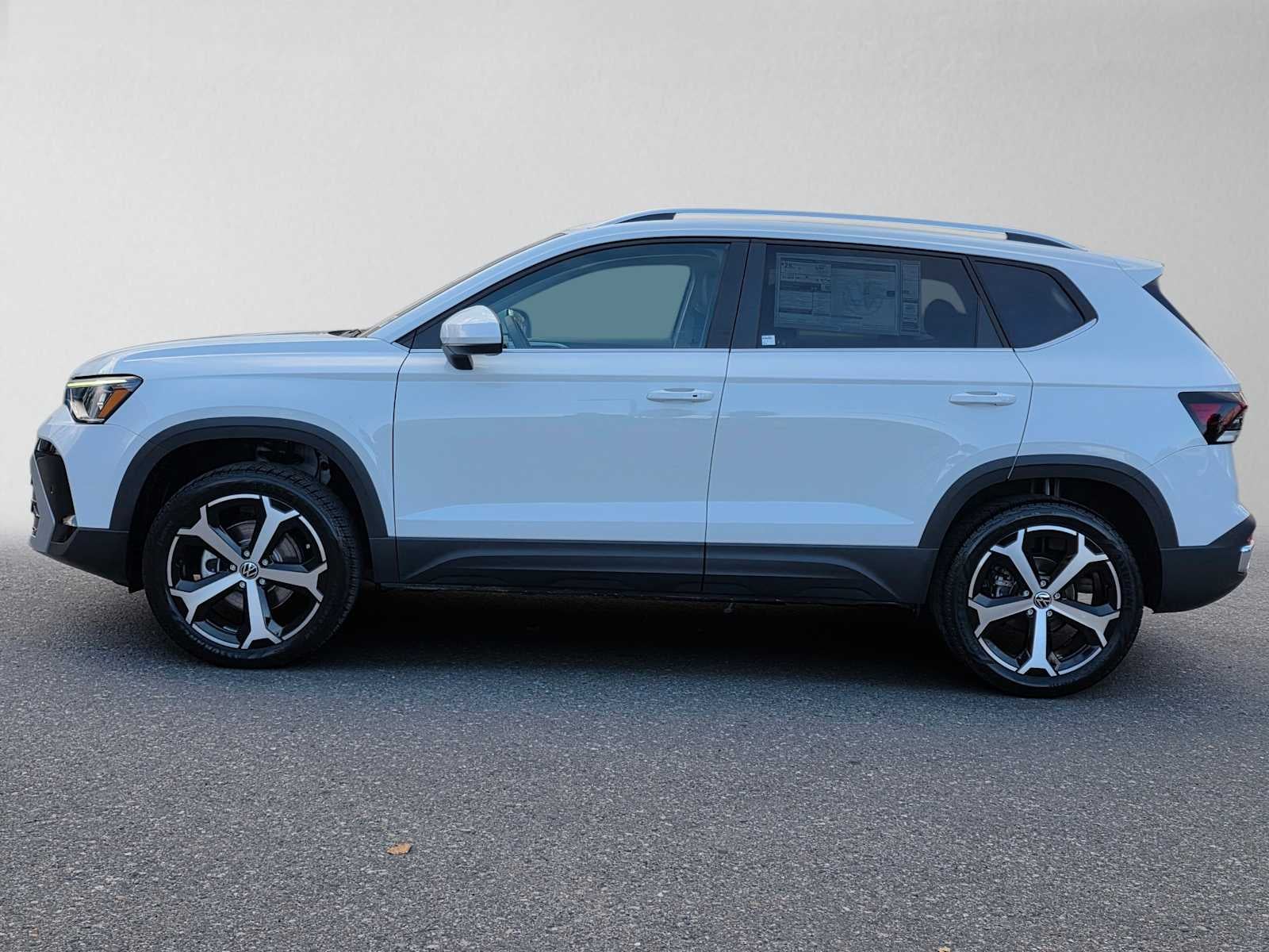 2027 Volkswagen Taos 1.5T SEL