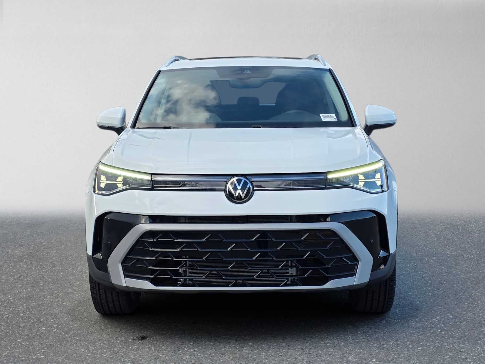 2027 Volkswagen Taos 1.5T SEL