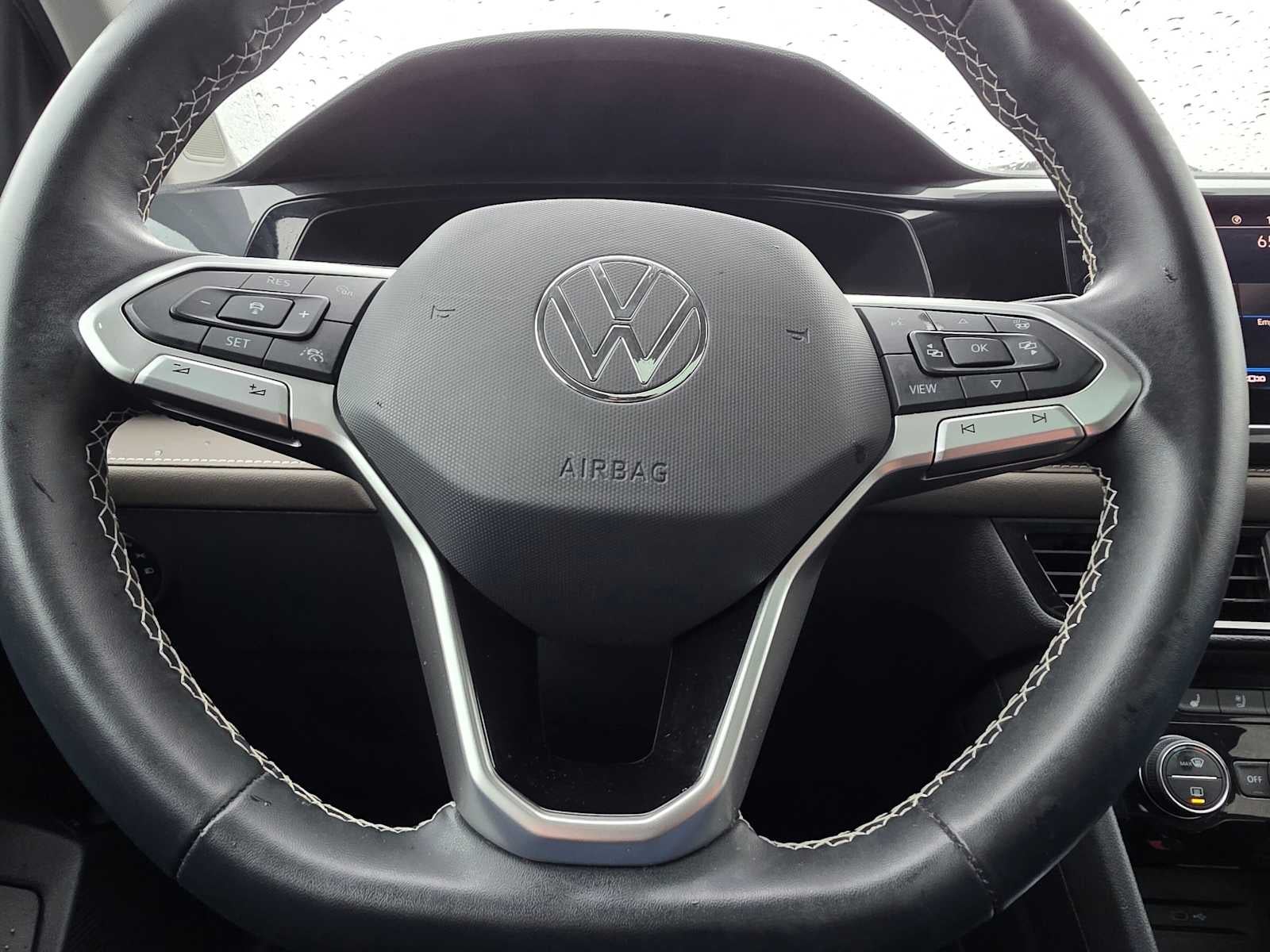 2024 Volkswagen Taos SEL