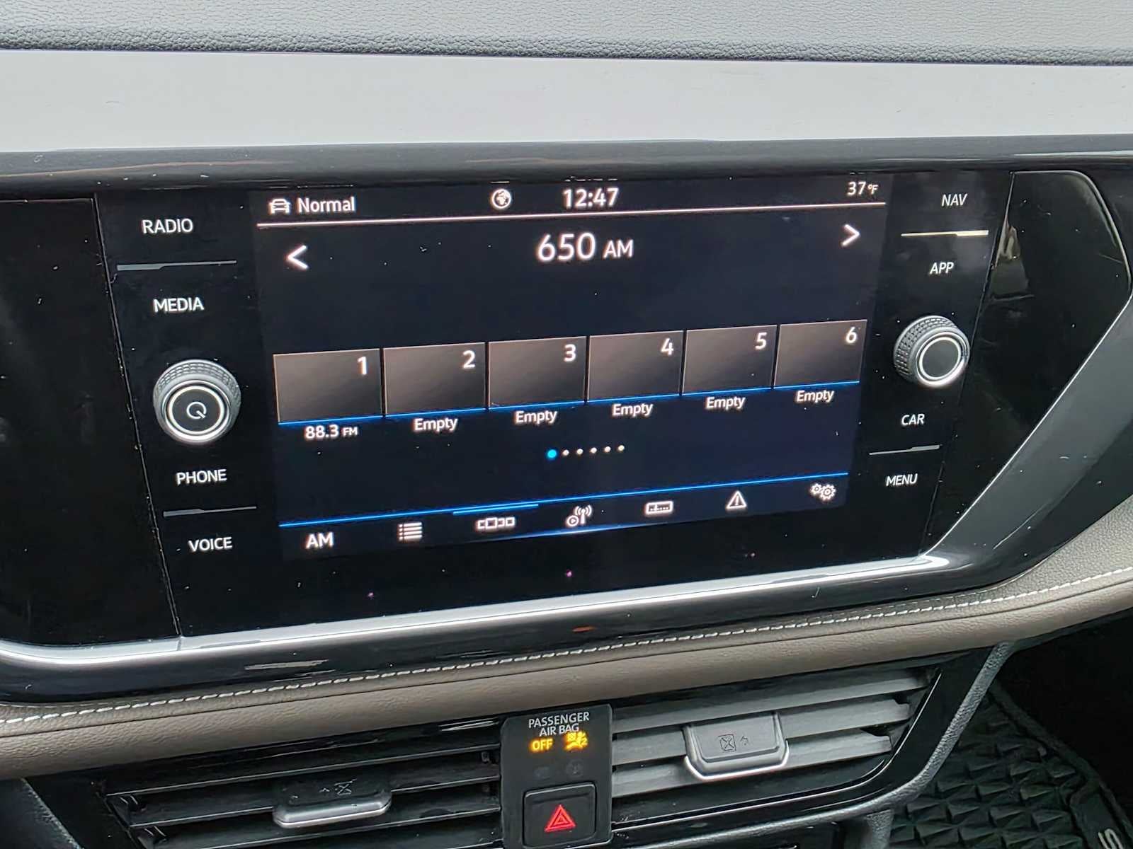 2024 Volkswagen Taos SEL