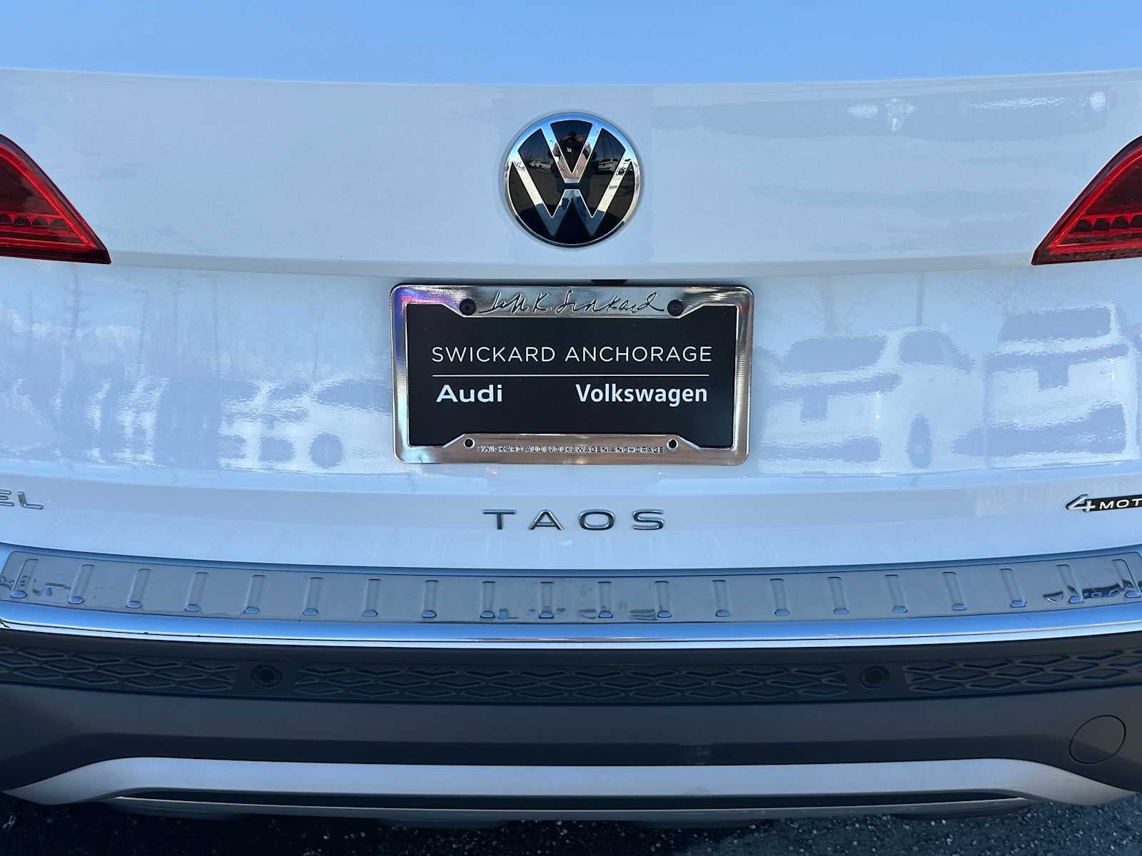 2024 Volkswagen Taos SEL