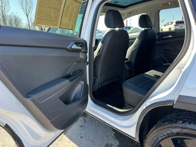 2024 Volkswagen Taos SEL