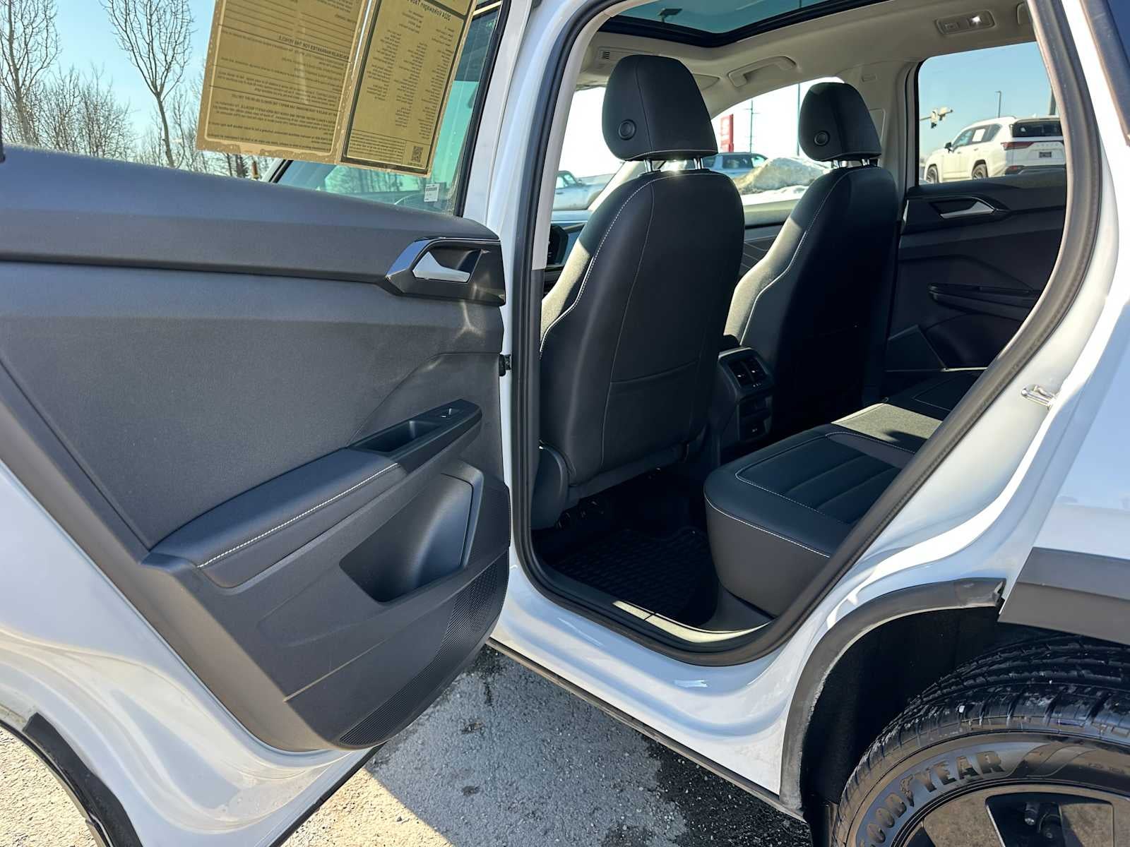 2024 Volkswagen Taos SEL