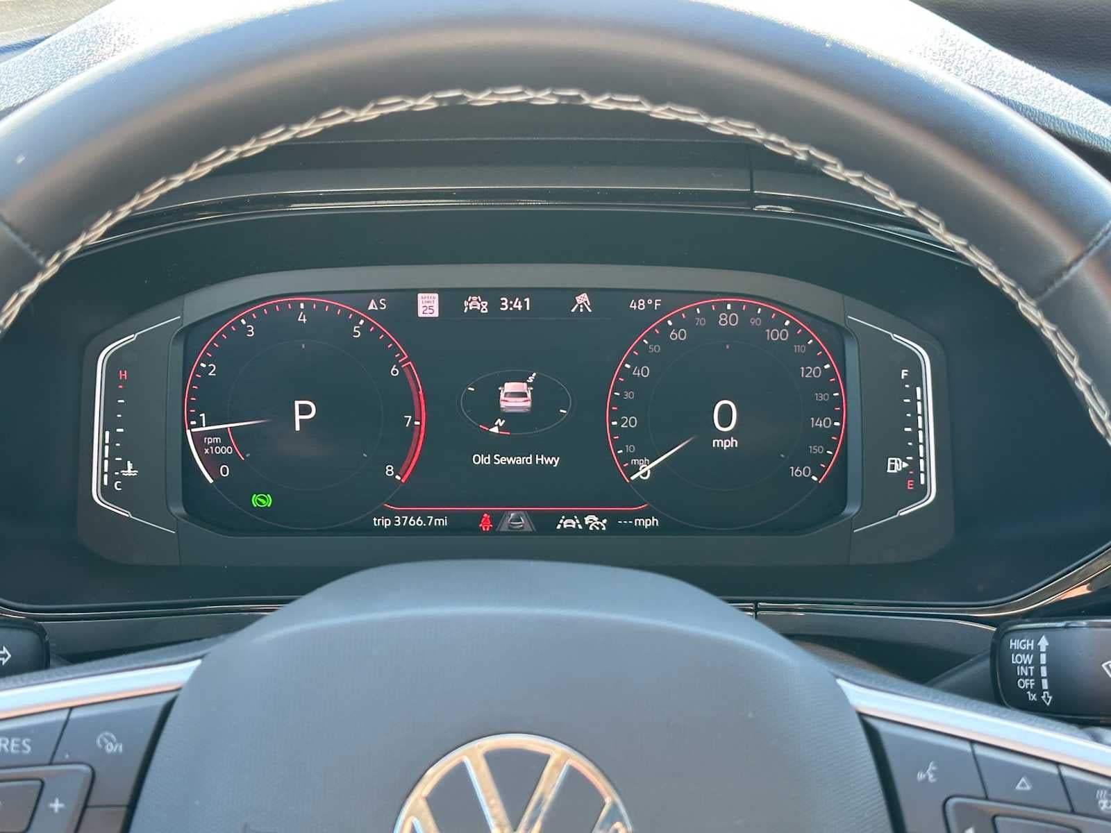 2024 Volkswagen Taos SEL