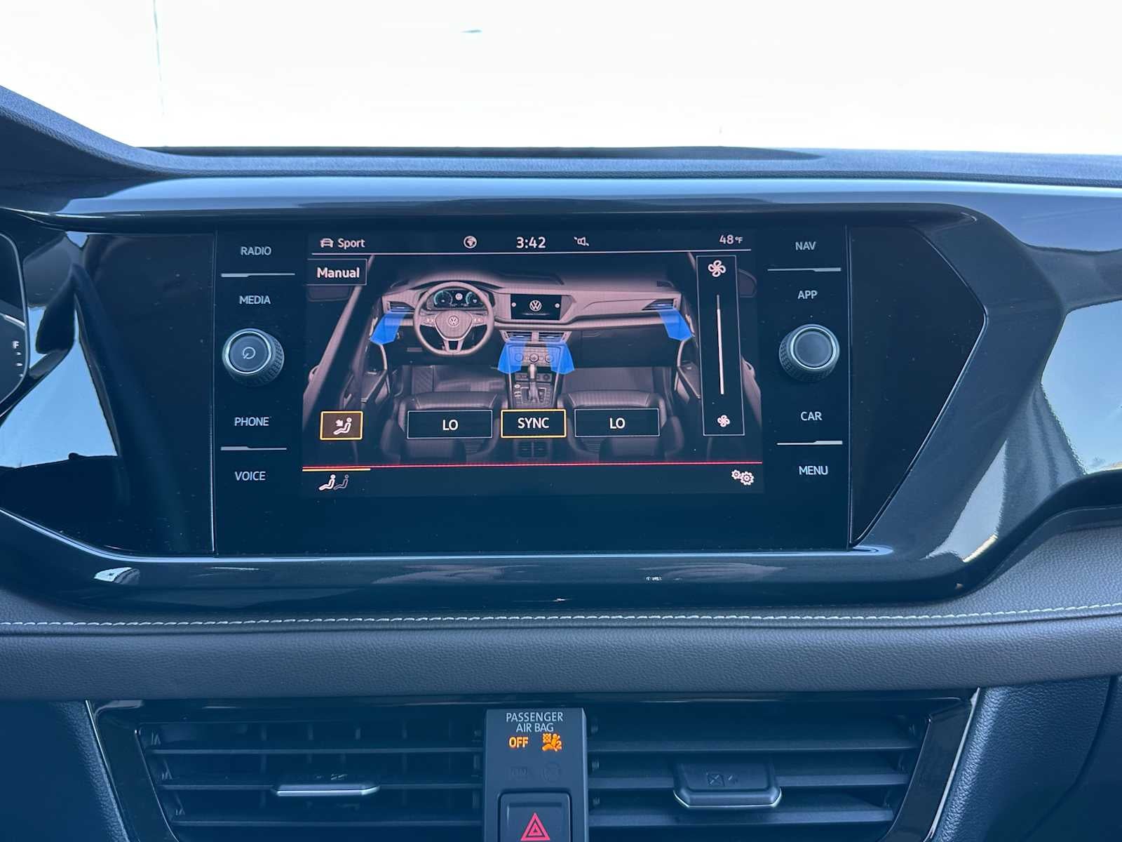 2024 Volkswagen Taos SEL
