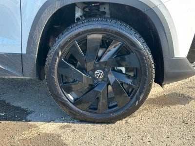 2024 Volkswagen Taos SEL