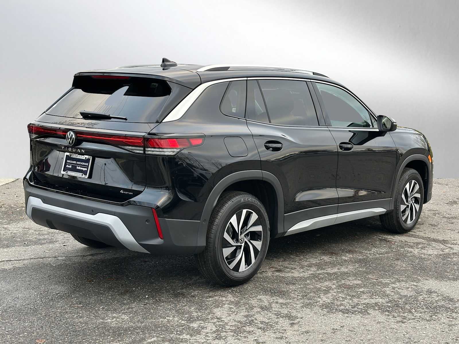 2025 Volkswagen Tiguan 2.0T S