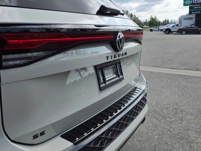2026 Volkswagen Tiguan 2.0T SE R-Line Black