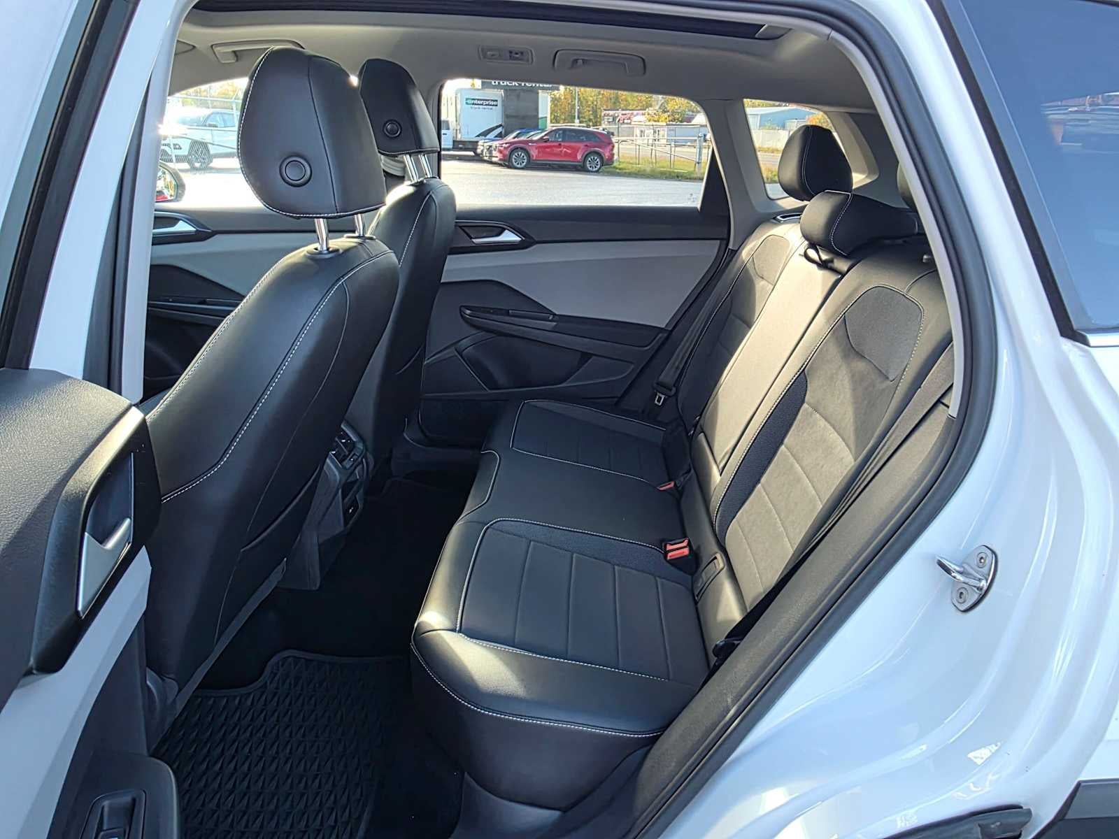 2022 Volkswagen Taos SE