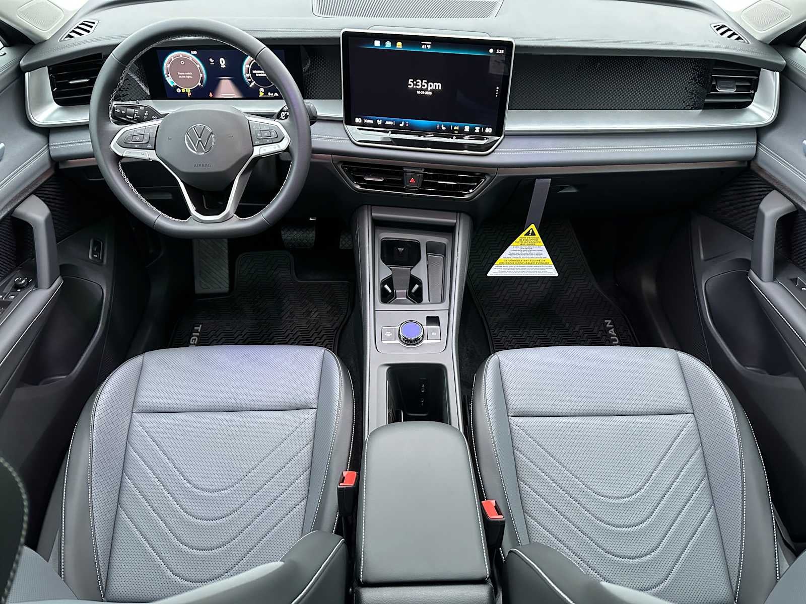 2025 Volkswagen Tiguan 2.0T SE