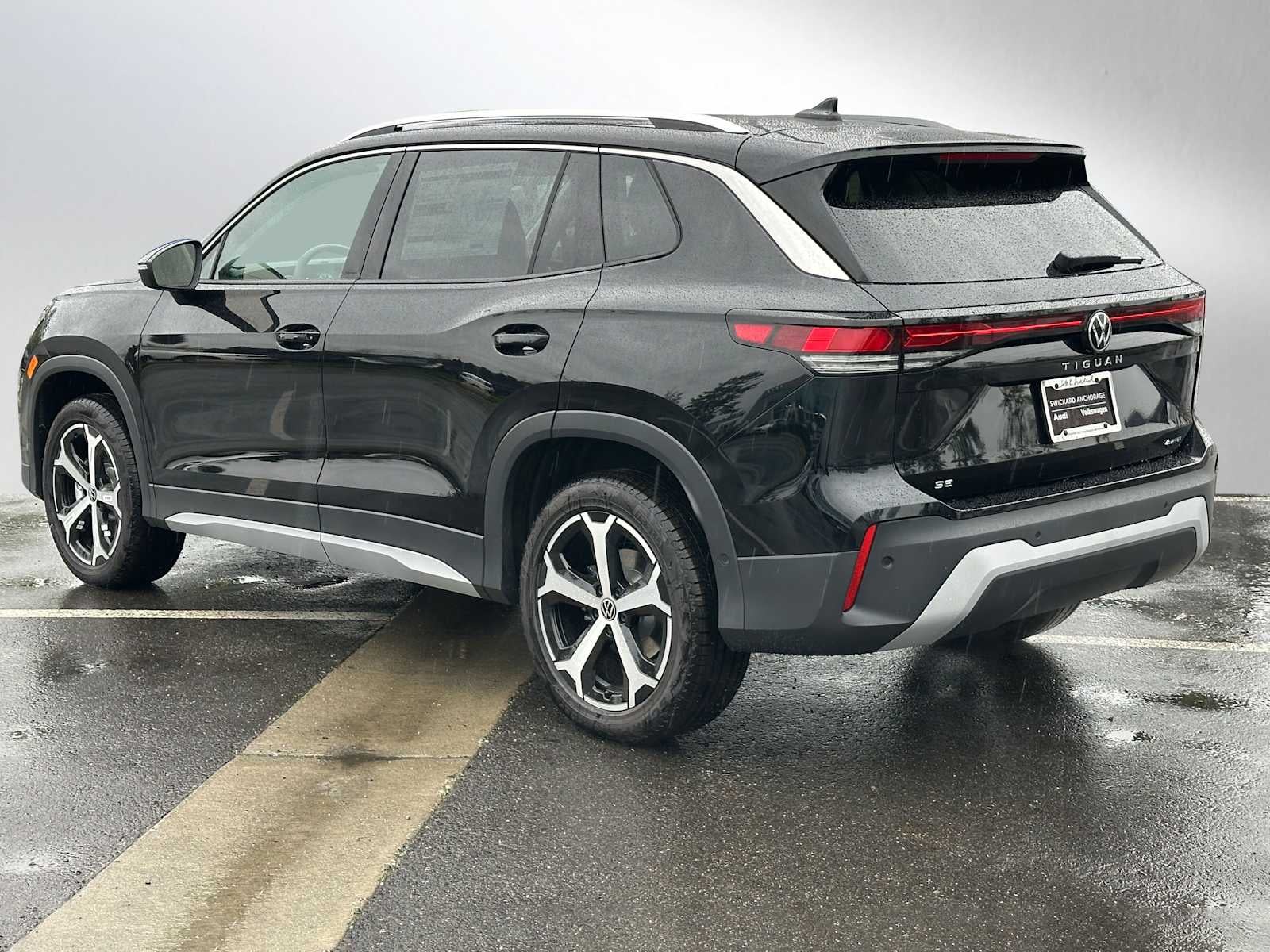 2025 Volkswagen Tiguan 2.0T SE