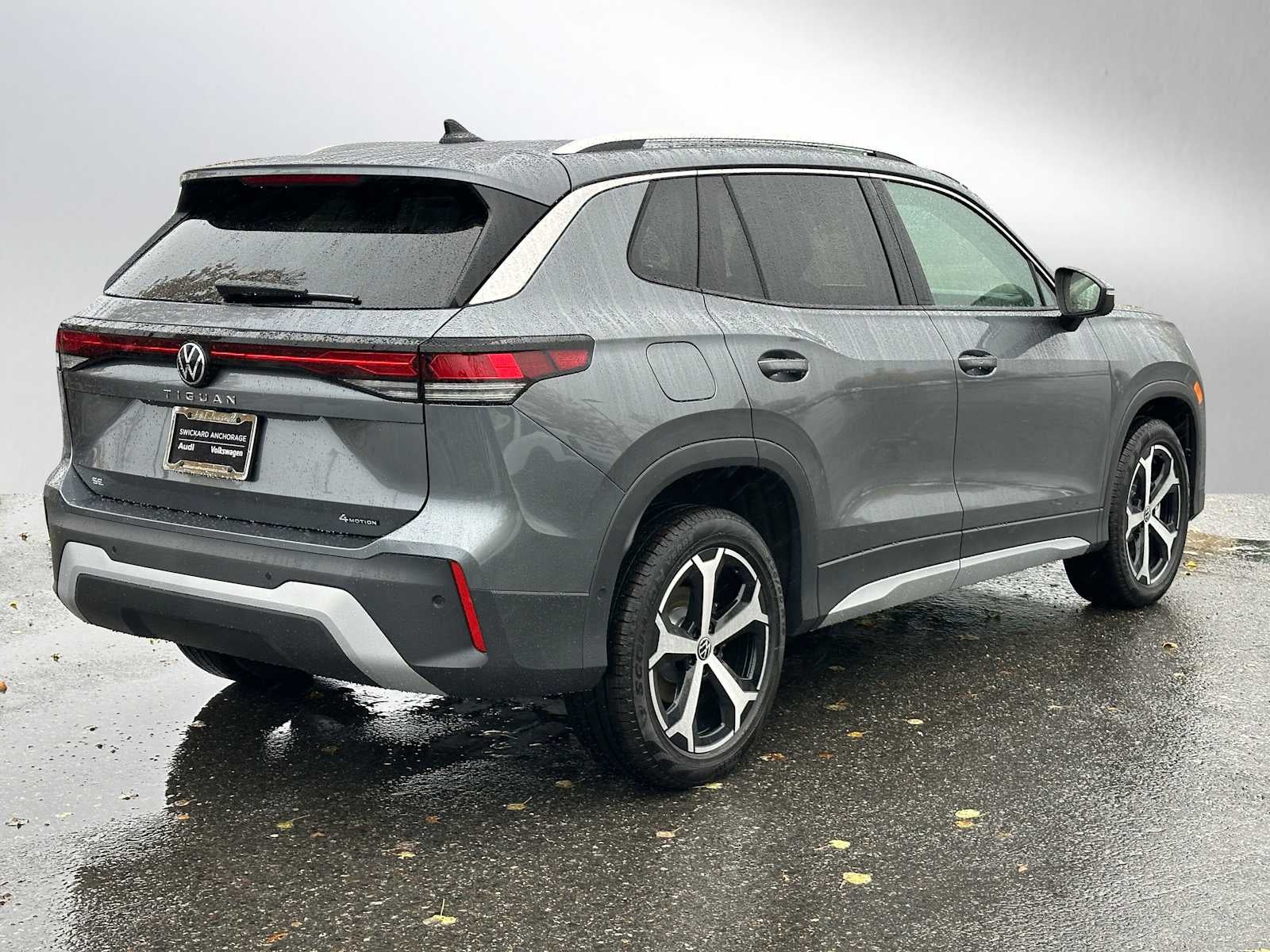 2025 Volkswagen Tiguan 2.0T SE