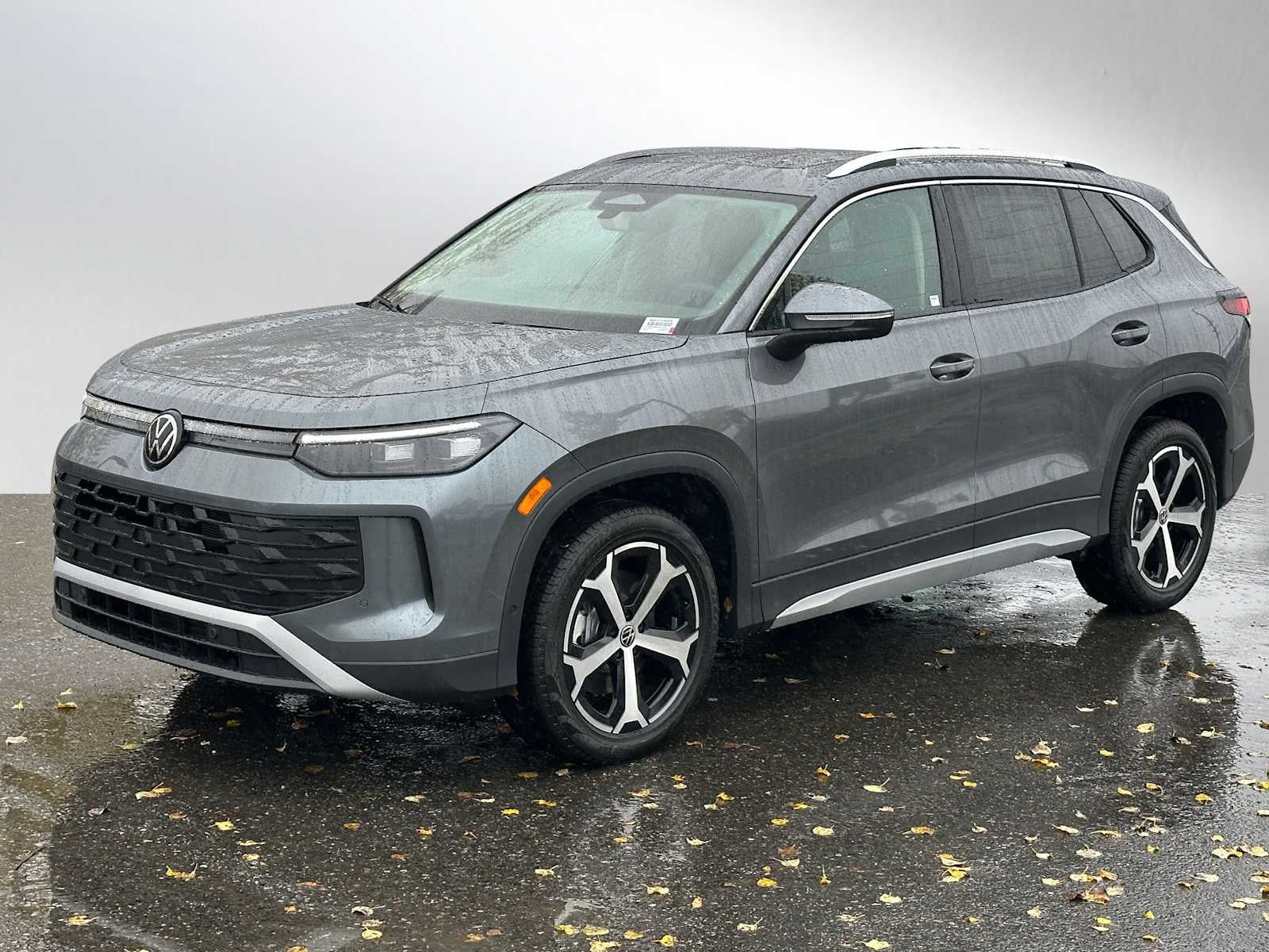 2025 Volkswagen Tiguan 2.0T SE