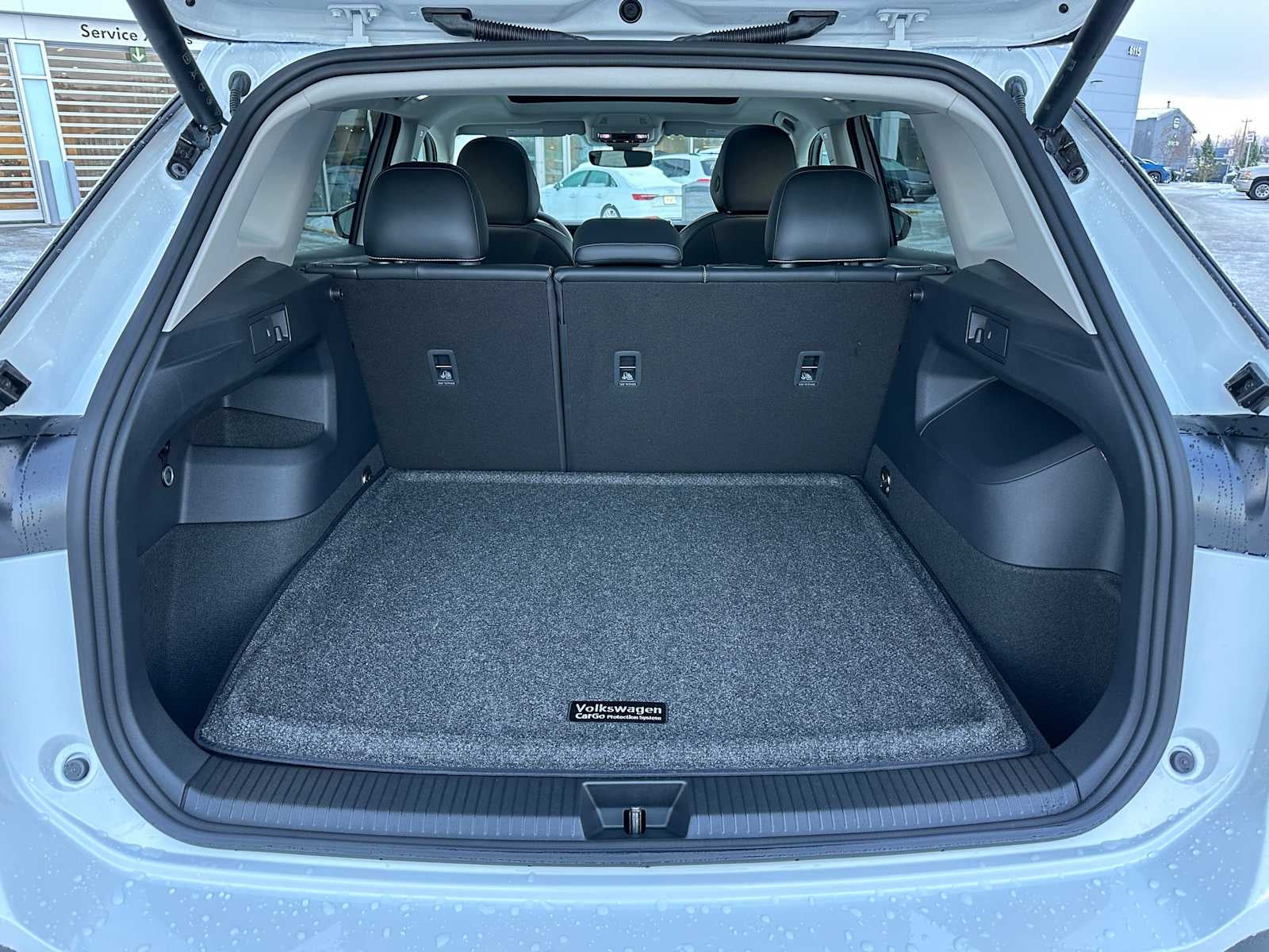 2026 Volkswagen Tiguan 2.0T SE