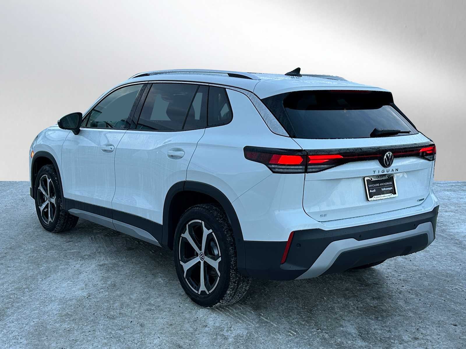 2026 Volkswagen Tiguan 2.0T SE