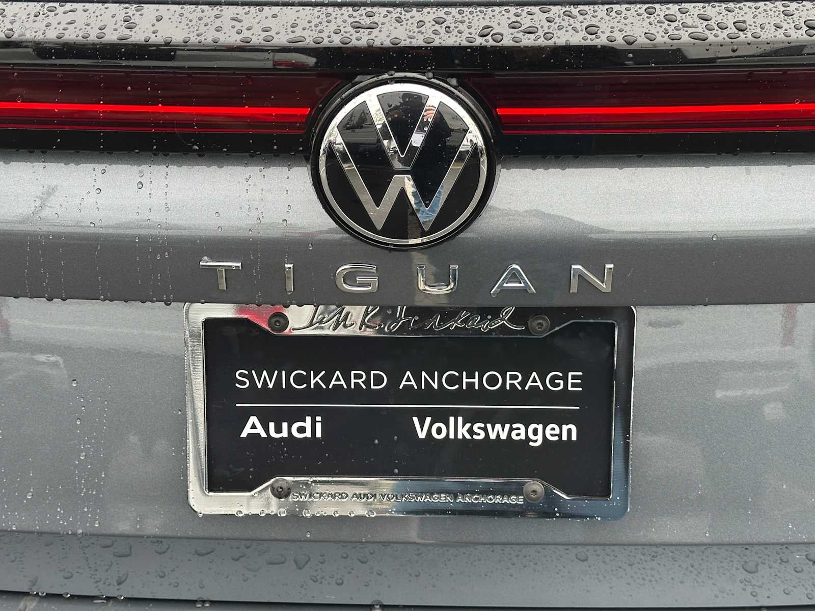 2025 Volkswagen Tiguan 2.0T SE