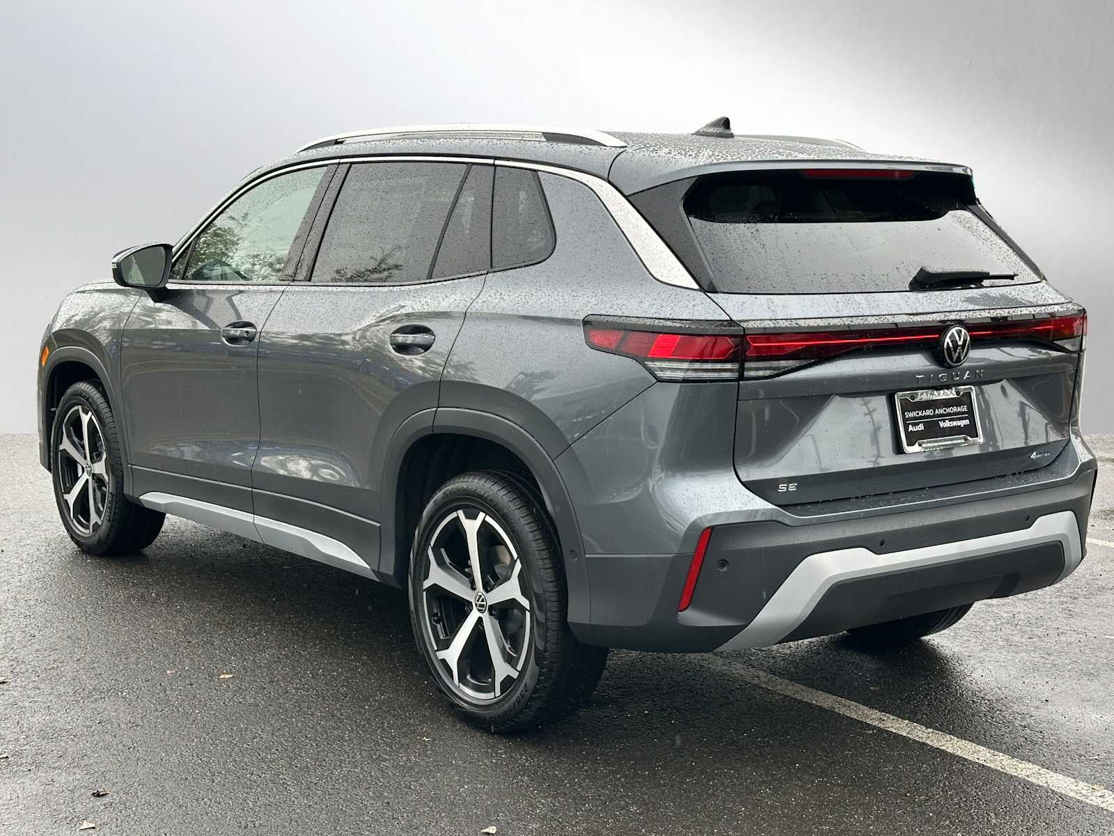 2025 Volkswagen Tiguan 2.0T SE