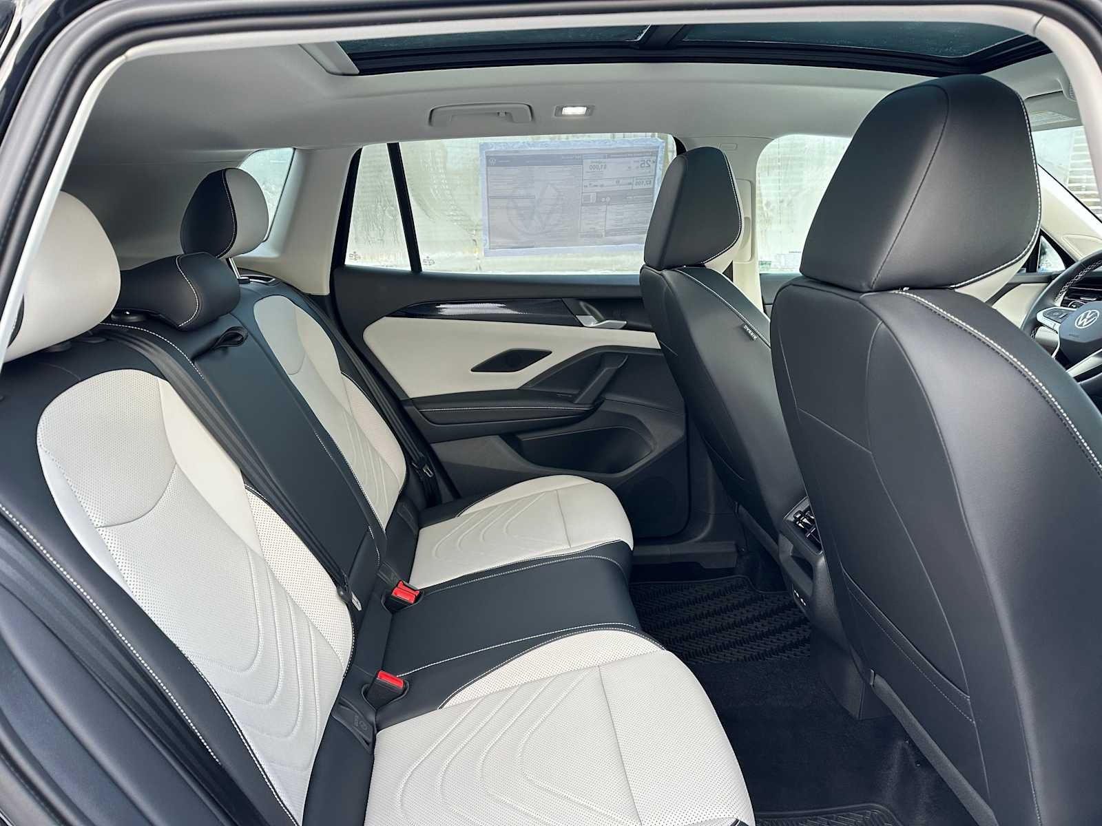 2025 Volkswagen Tiguan 2.0T SE