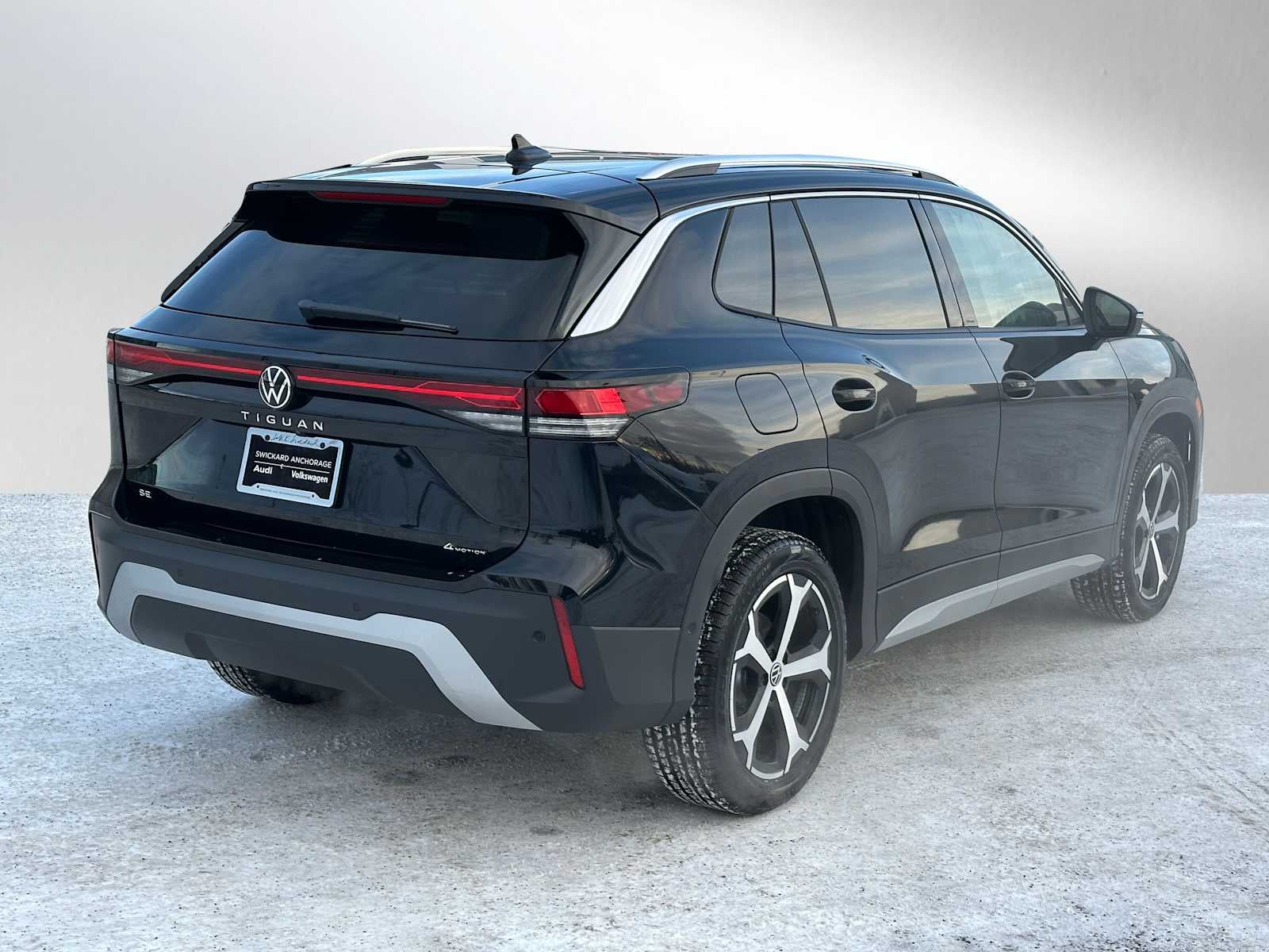 2025 Volkswagen Tiguan 2.0T SE