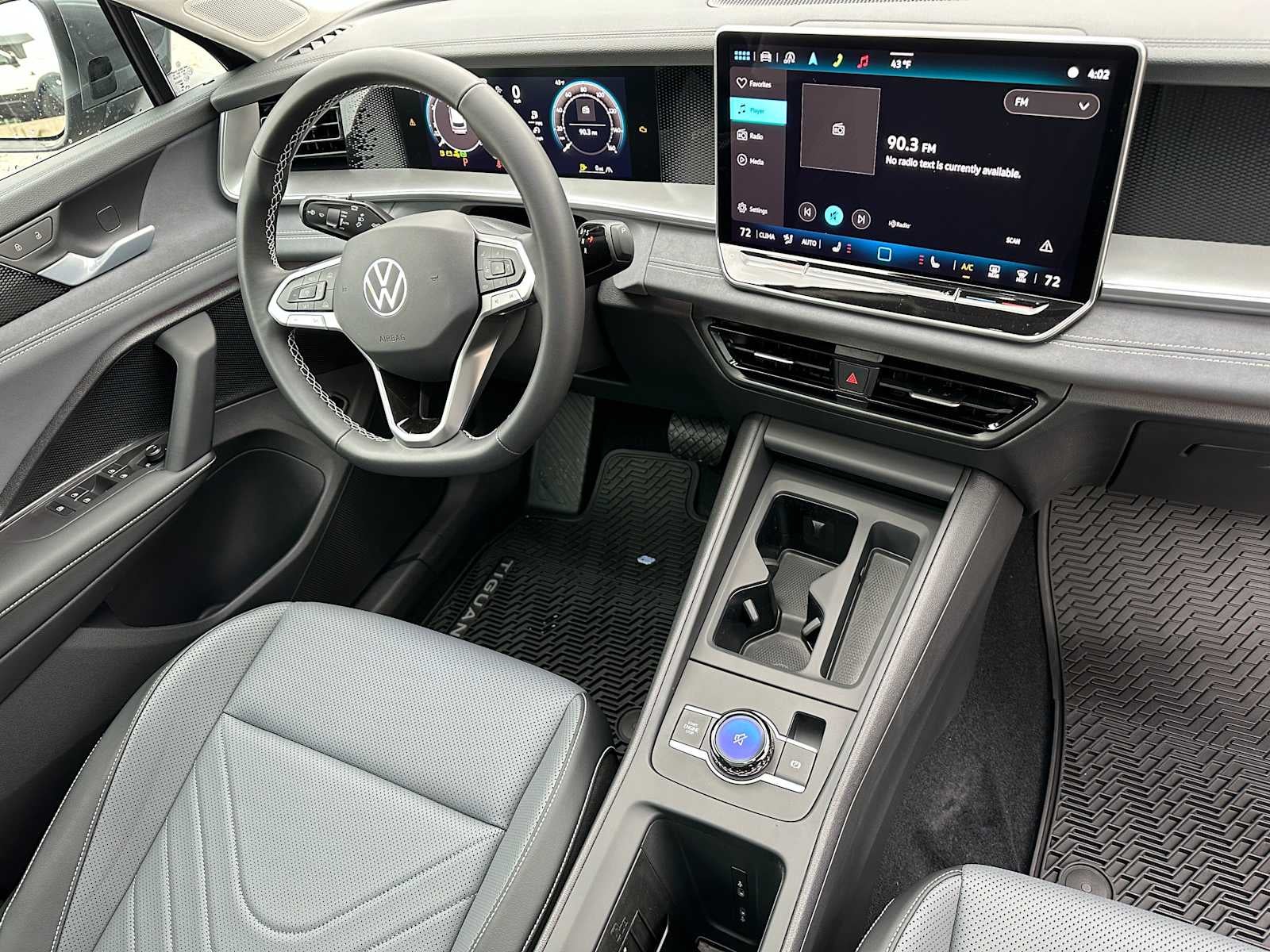 2025 Volkswagen Tiguan 2.0T SE