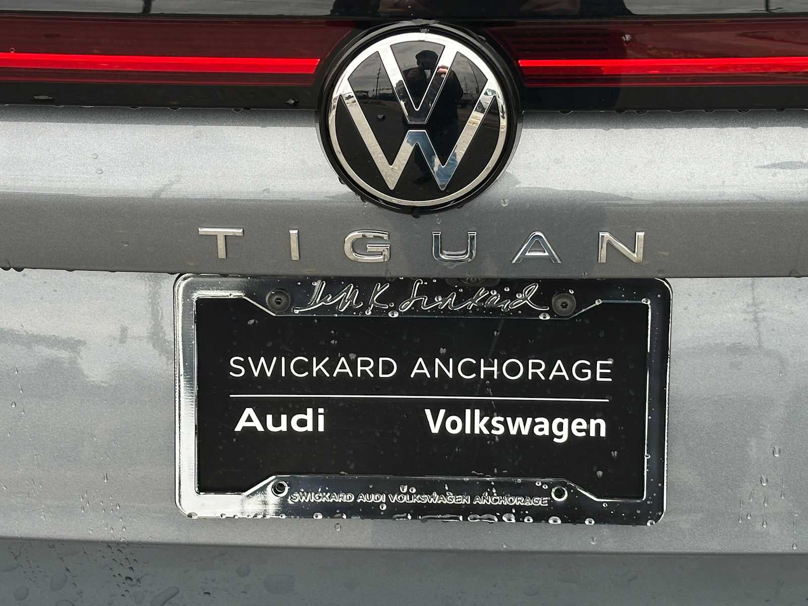 2025 Volkswagen Tiguan 2.0T SE