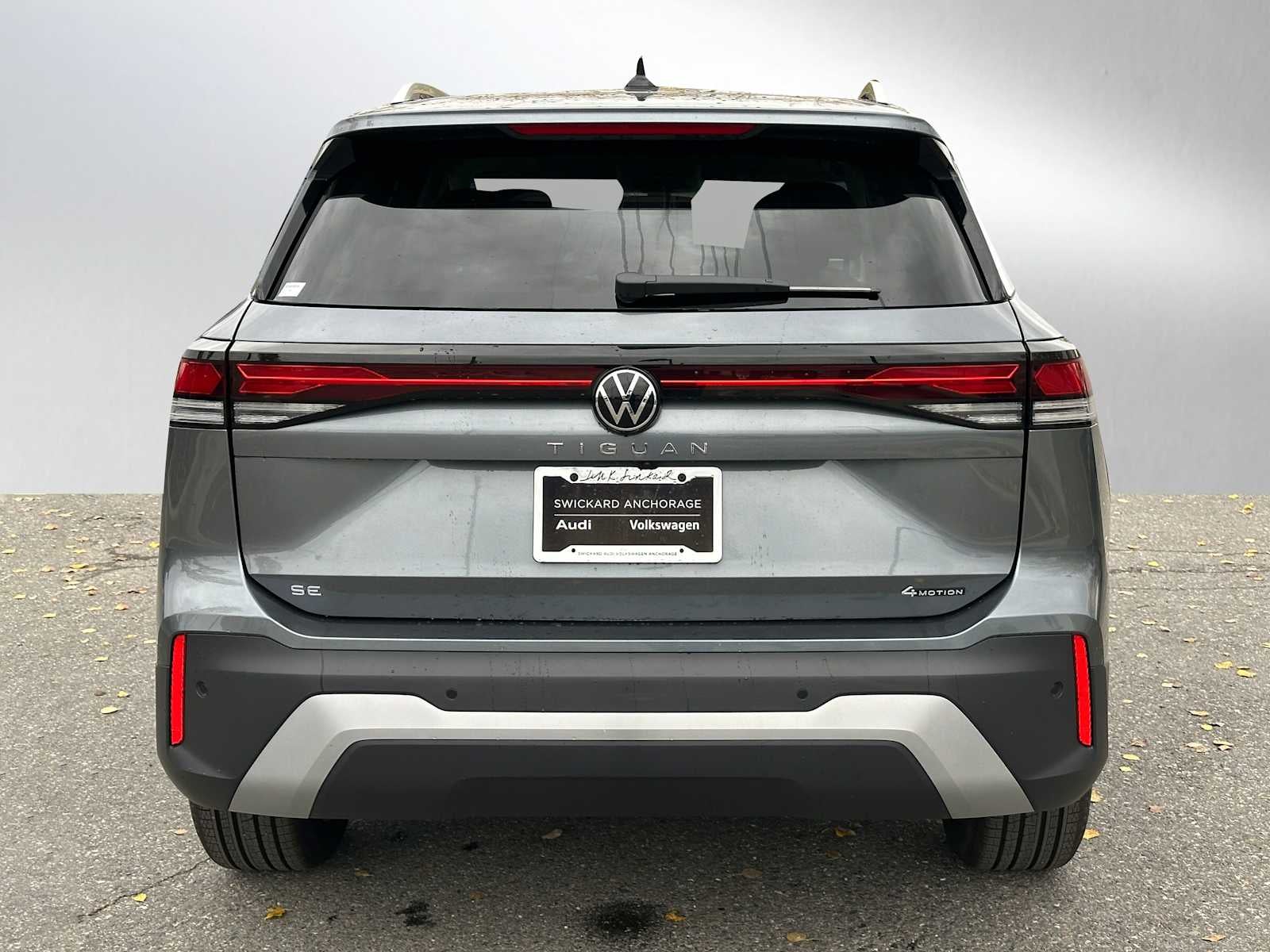 2025 Volkswagen Tiguan 2.0T SE